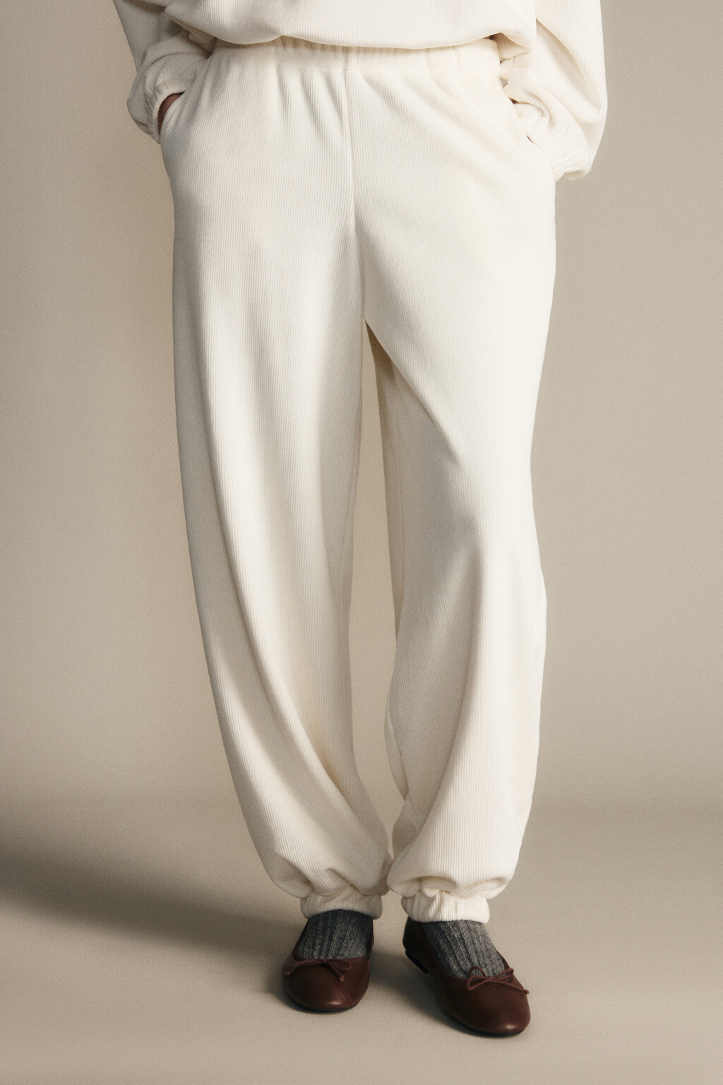 Брюки-джоггеры вельветовые - цвет молочный - 3
