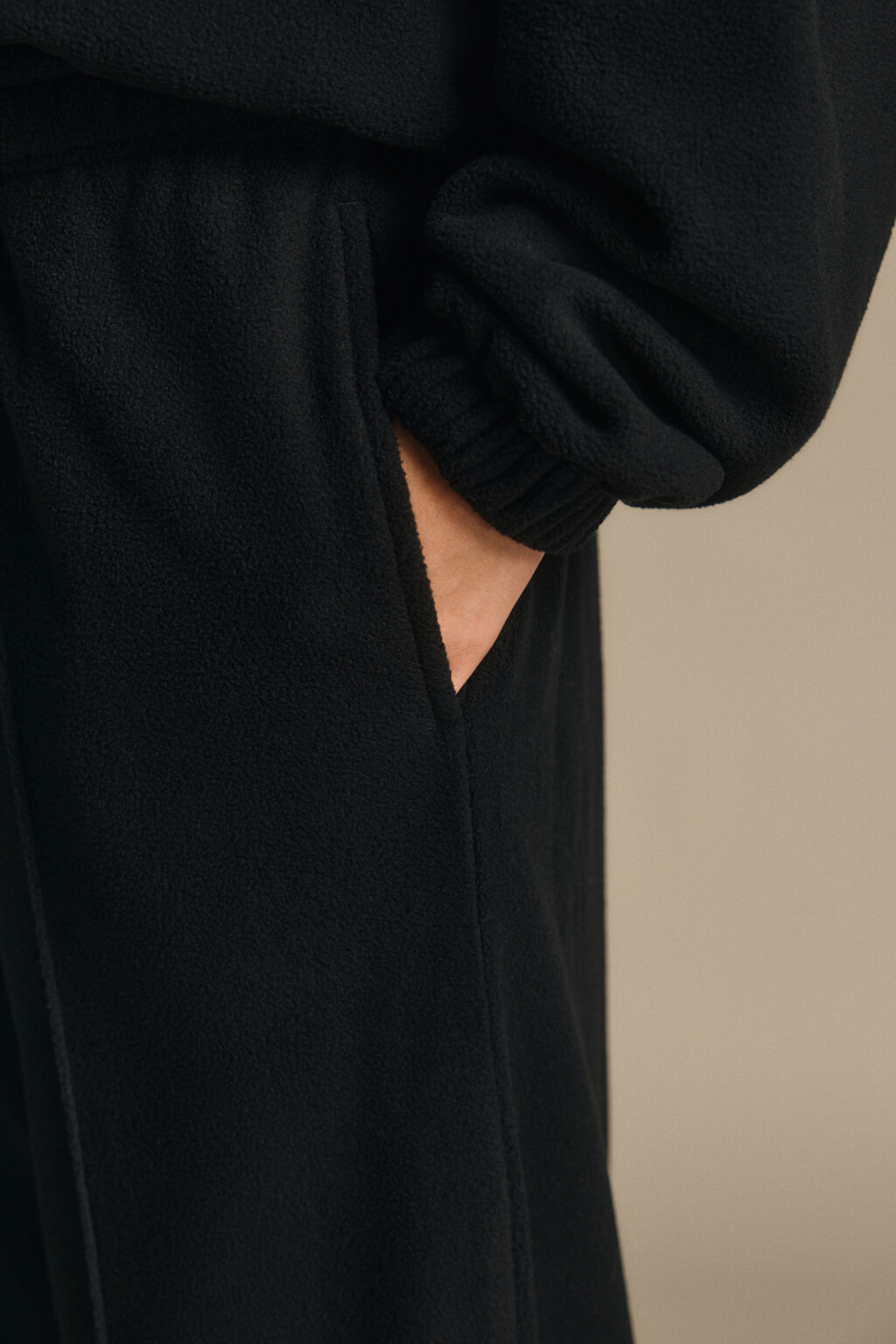 Брюки широкие флисовые - цвет черный - 6