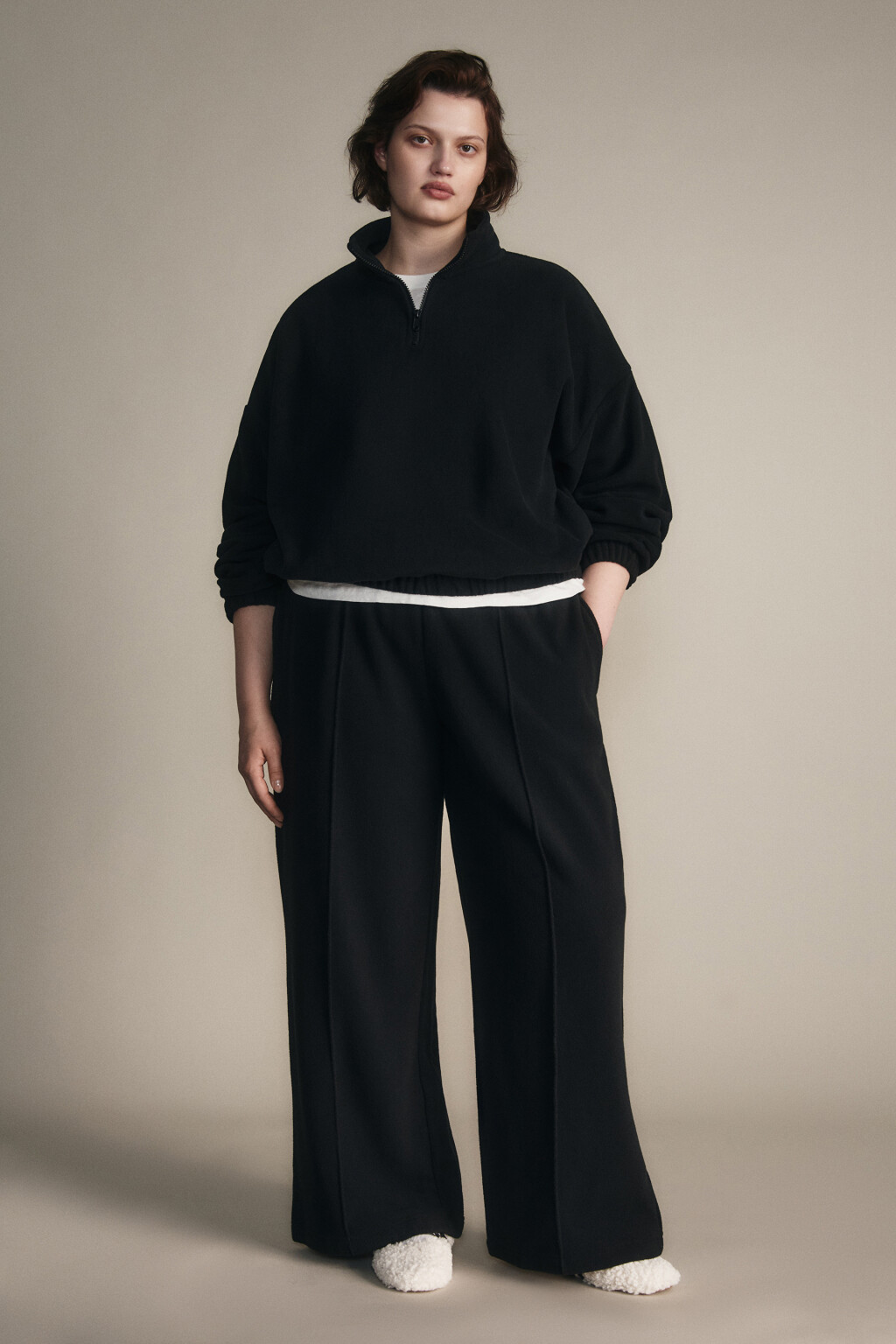 Брюки широкие флисовые - цвет черный - 4