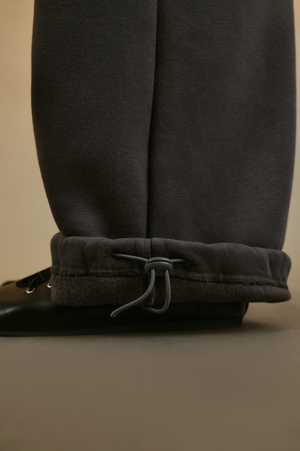 Брюки-джоггеры утепленные трикотажные - цвет серый - 6