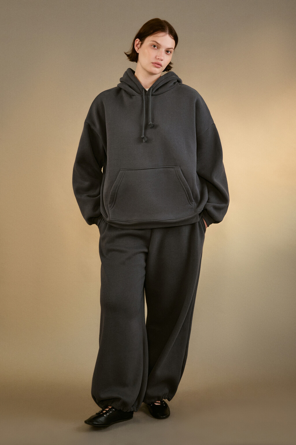 Брюки-джоггеры утепленные трикотажные - цвет серый - 4