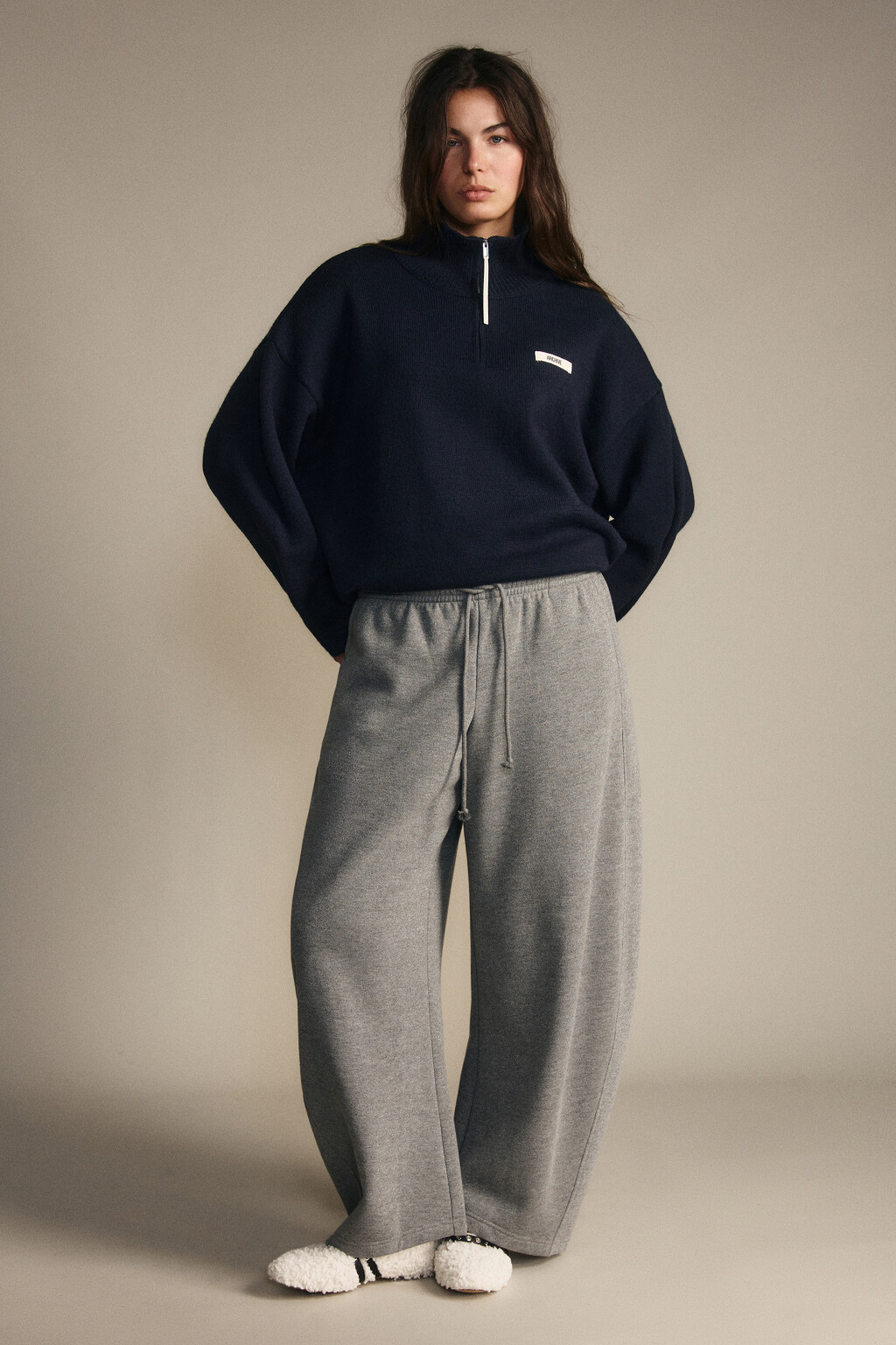 Брюки barrel fit утепленные с люрексом - цвет серый - 4