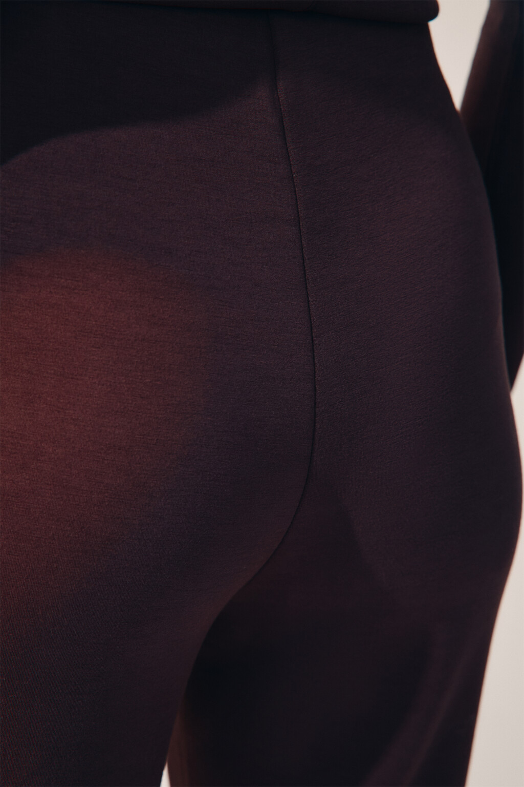 Брюки клеш трикотажные - цвет коричневый - 6