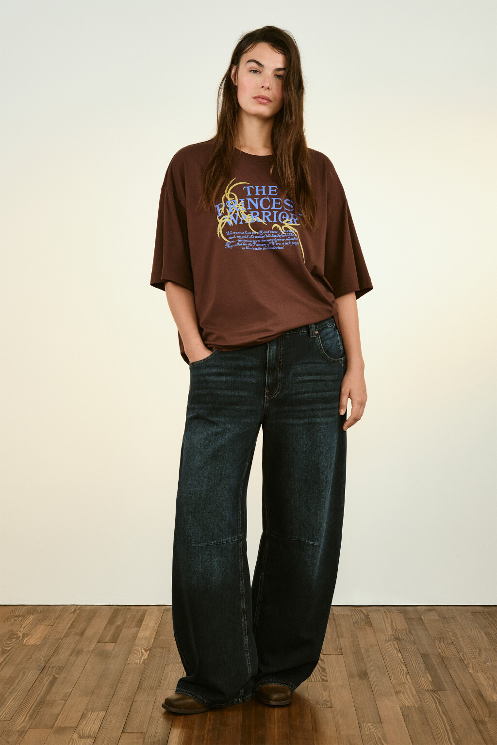 Футболка хлопковая с принтом - цвет коричневый - 4