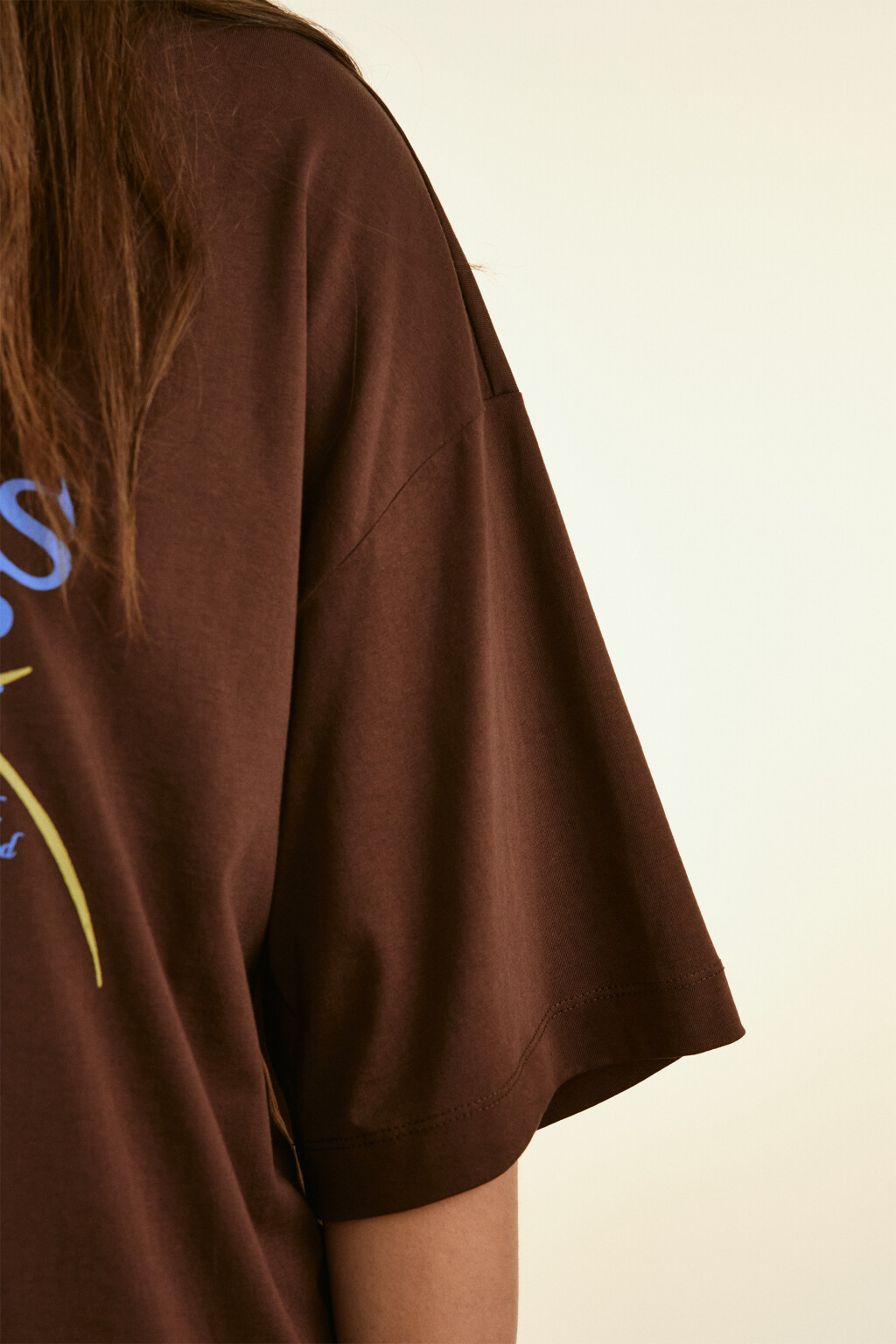 Футболка хлопковая с принтом - цвет коричневый - 6