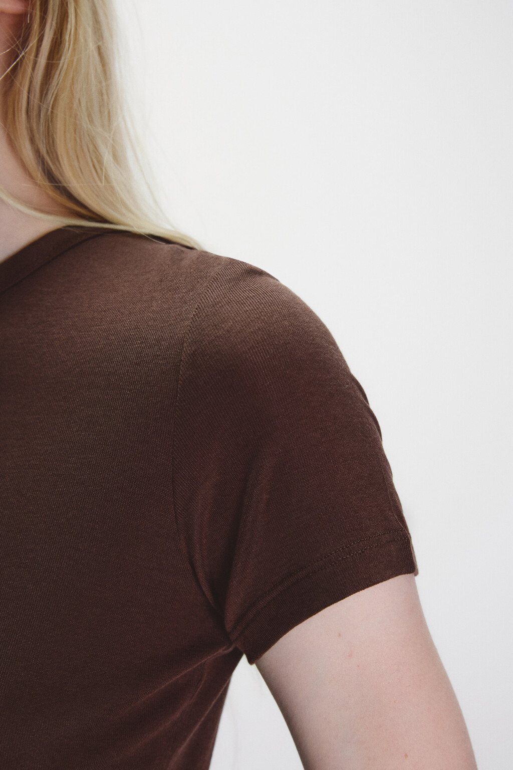 Футболка трикотажная с шерстью - цвет коричневый - 7