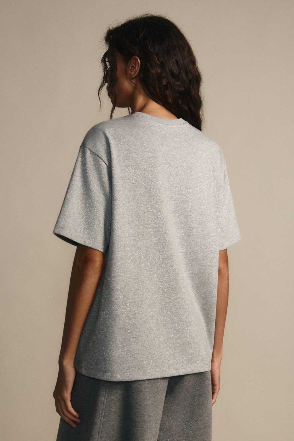 Футболка трикотажная с люрексом - цвет серый - 3