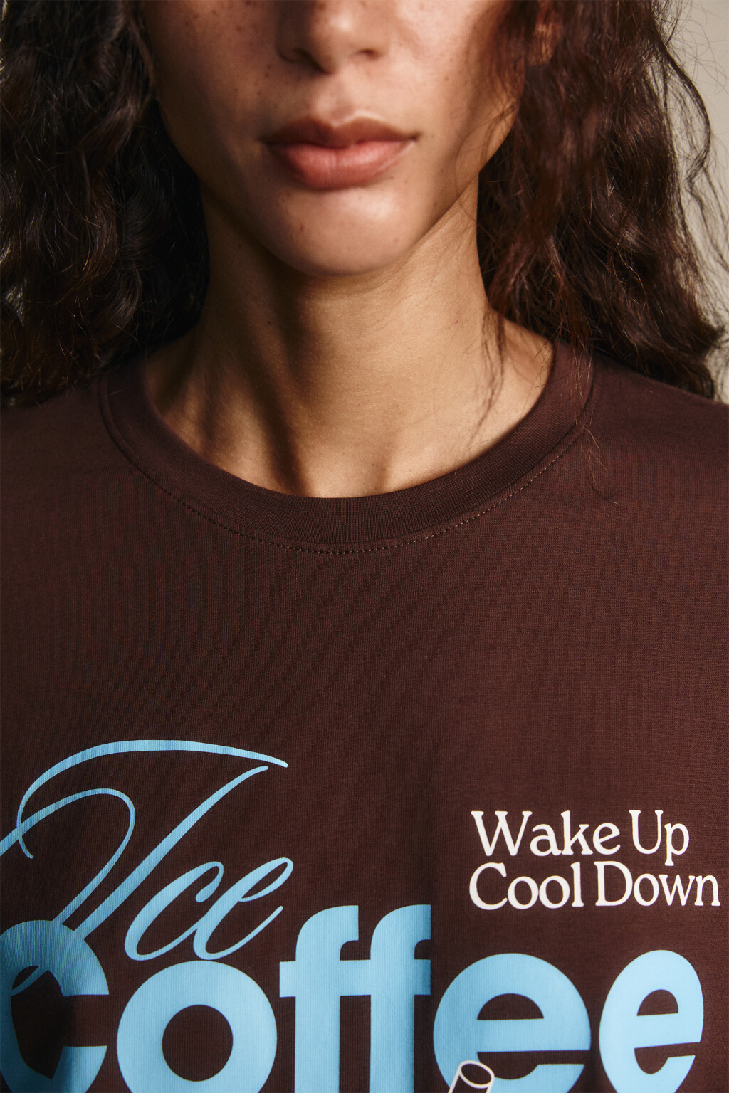 Футболка свободная с принтом - цвет коричневый - 5