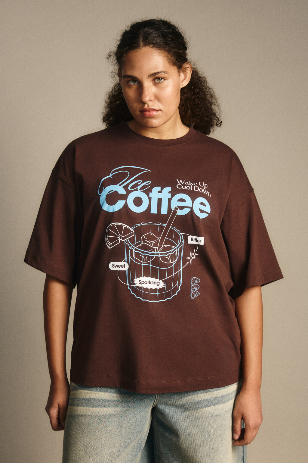 Футболка свободная с принтом - цвет коричневый - 2