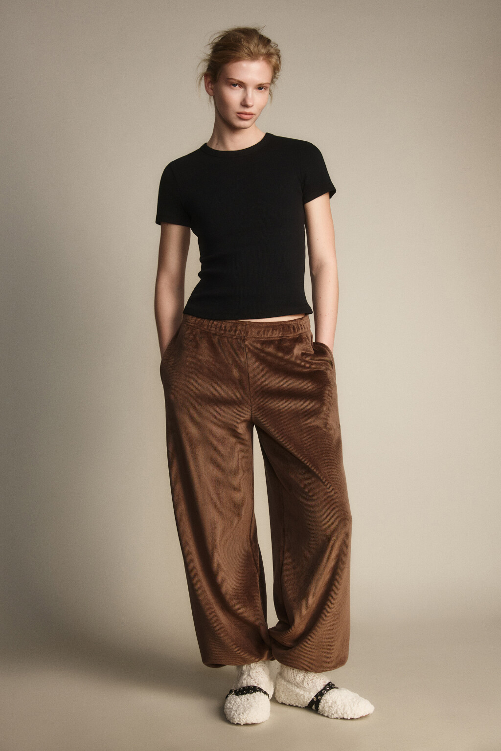 Футболка приталенная в рубчик - цвет черный - 3