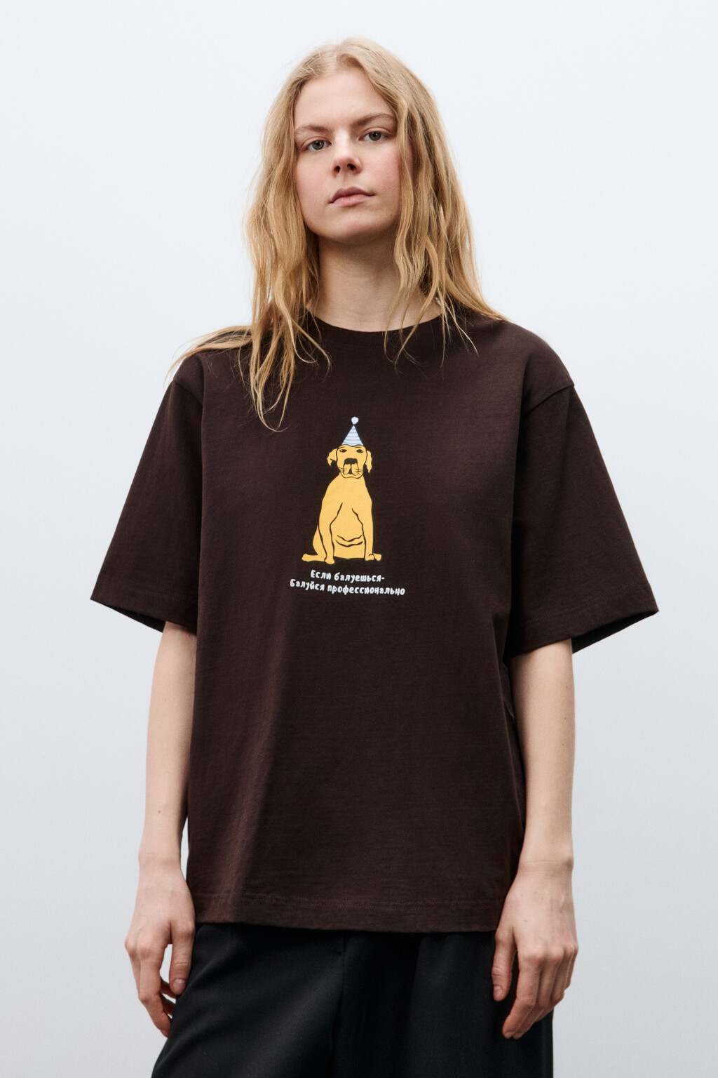 Футболка свободная с принтом - цвет коричневый - 5