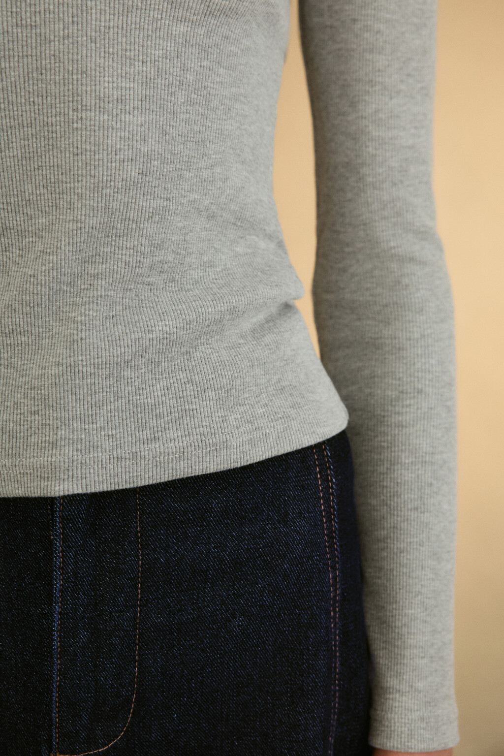 Лонгслив облегающий в рубчик - цвет серый - 6