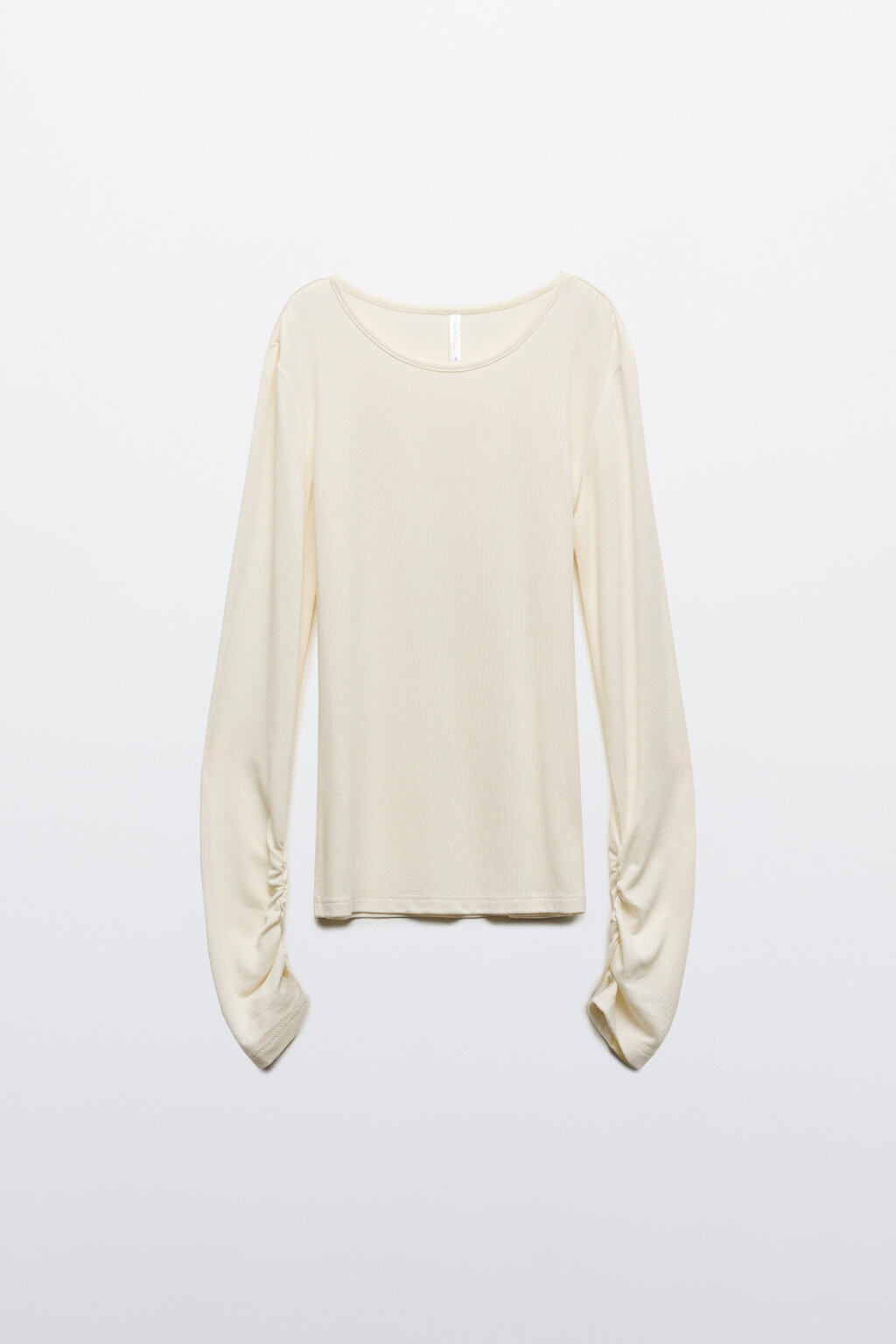 Лонгслив с драпировками на рукавах - цвет молочный - 7