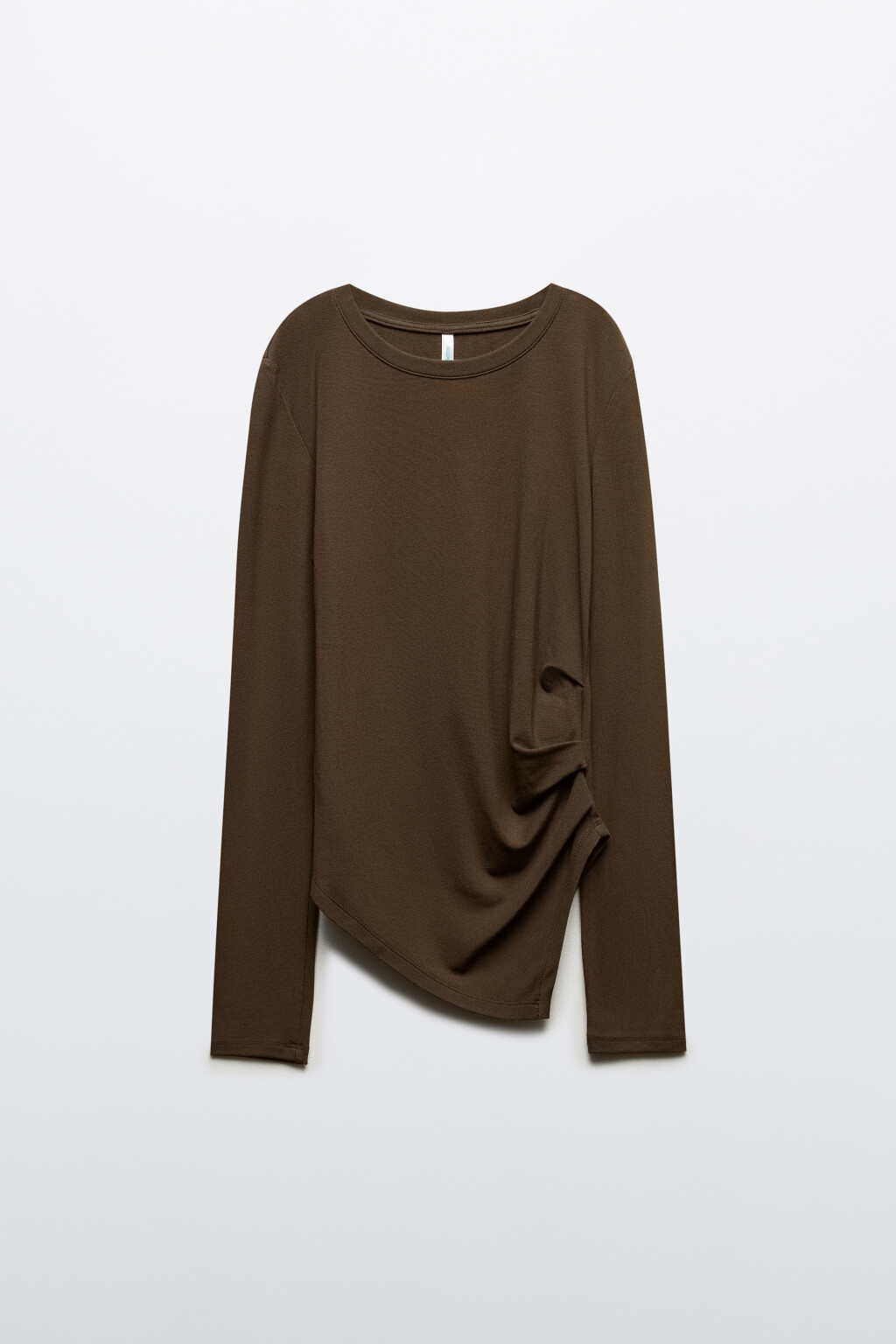 Лонгслив асимметричный с драпировкой - цвет бежевый - 7