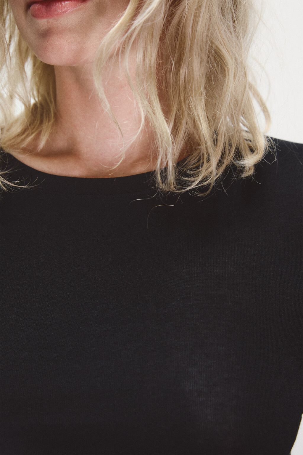 Лонгслив трикотажный с шерстью - цвет черный - 5