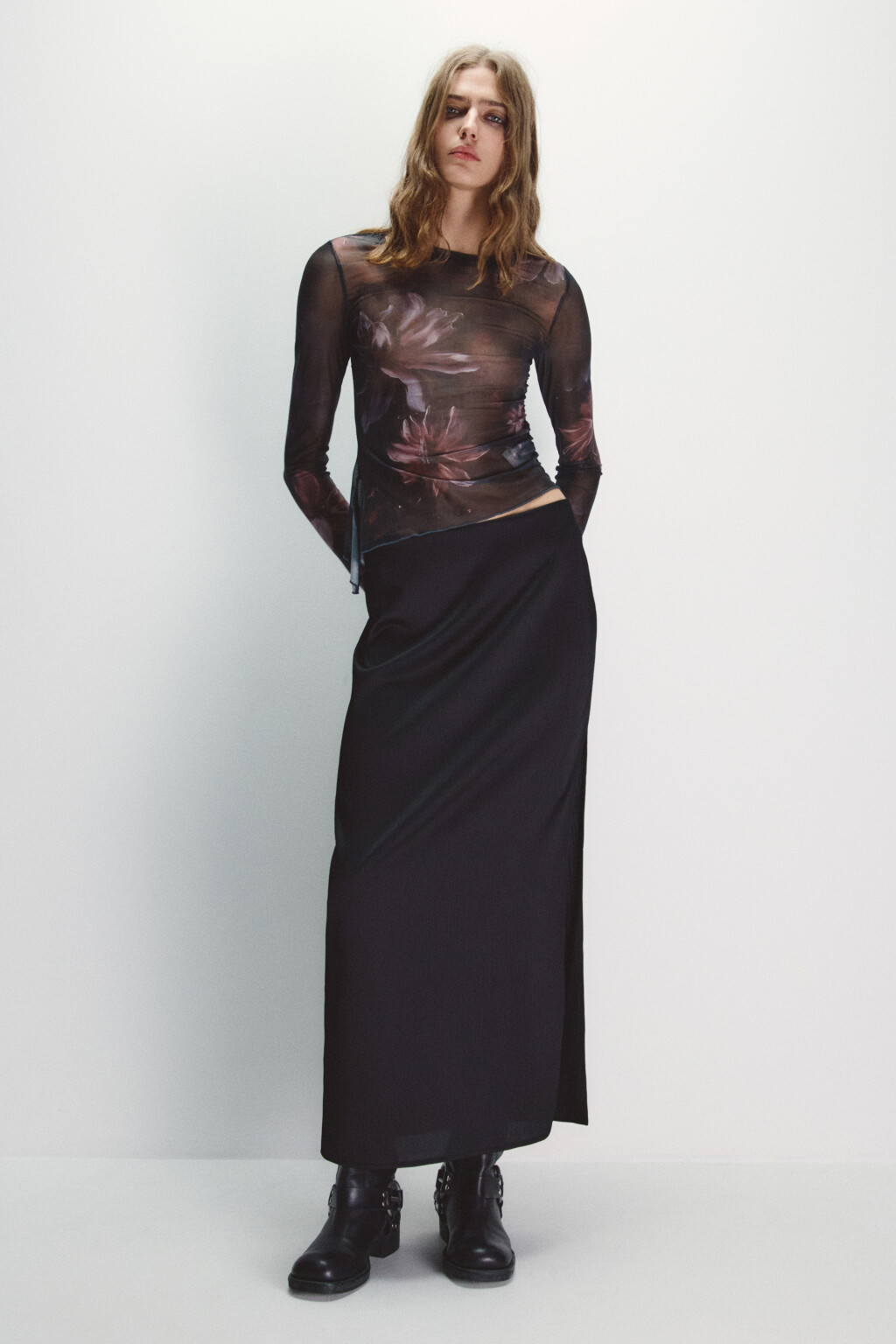 Лонгслив из сетки асимметричный - цвет черный - 4