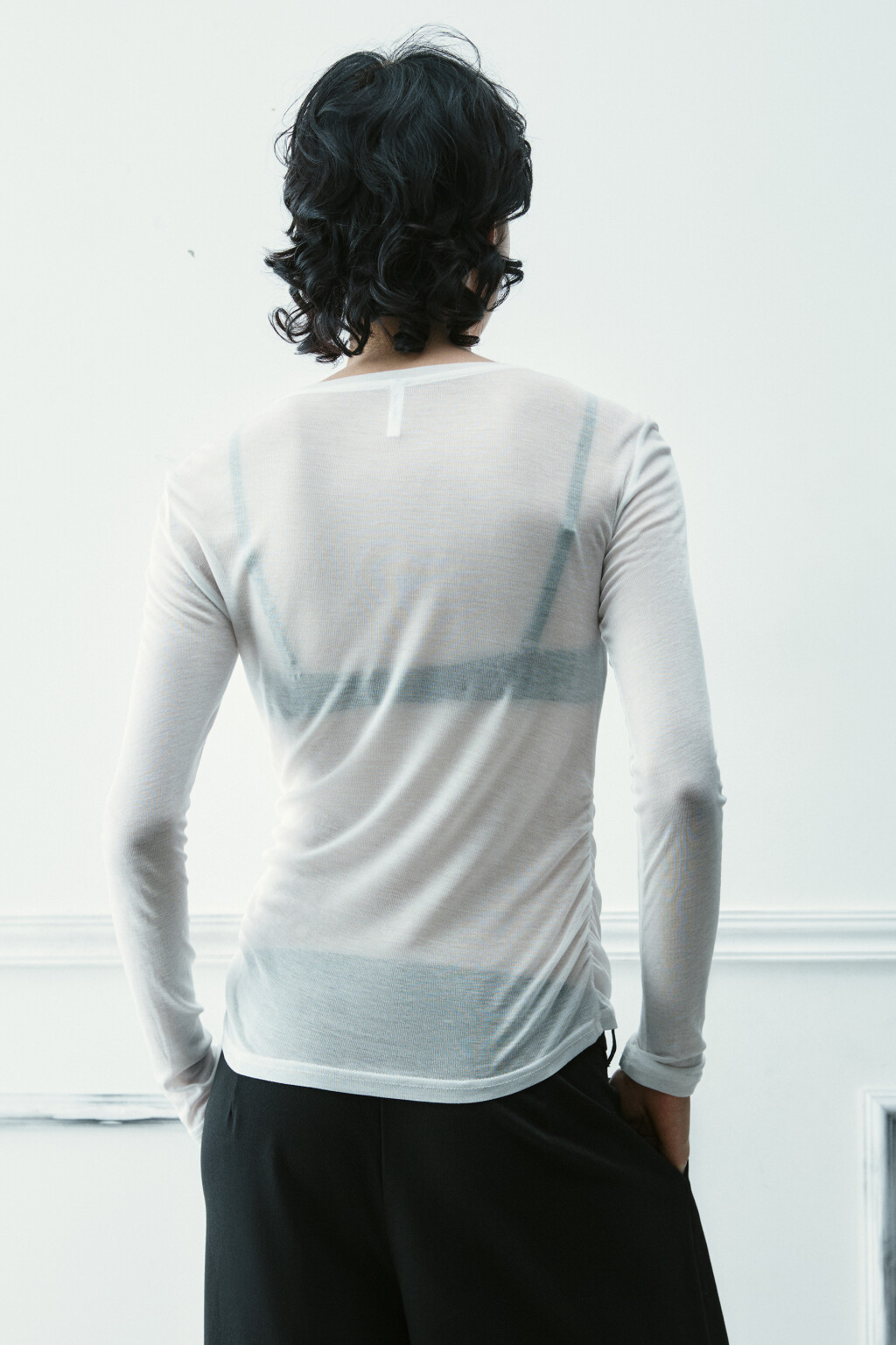 Лонгслив из лиоцелла с драпировками - цвет белый - 4