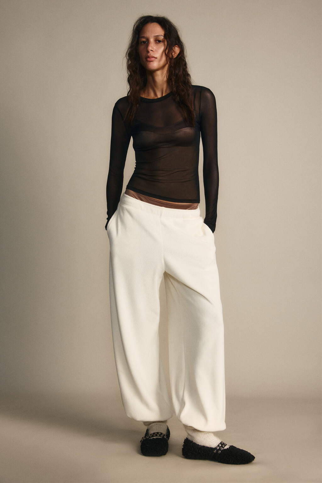 Лонгслив облегающий из сетки - цвет черный - 4