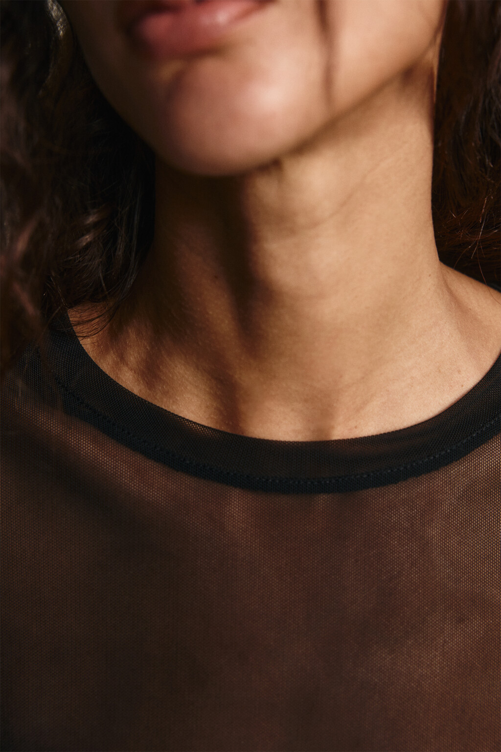 Лонгслив облегающий из сетки - цвет черный - 5