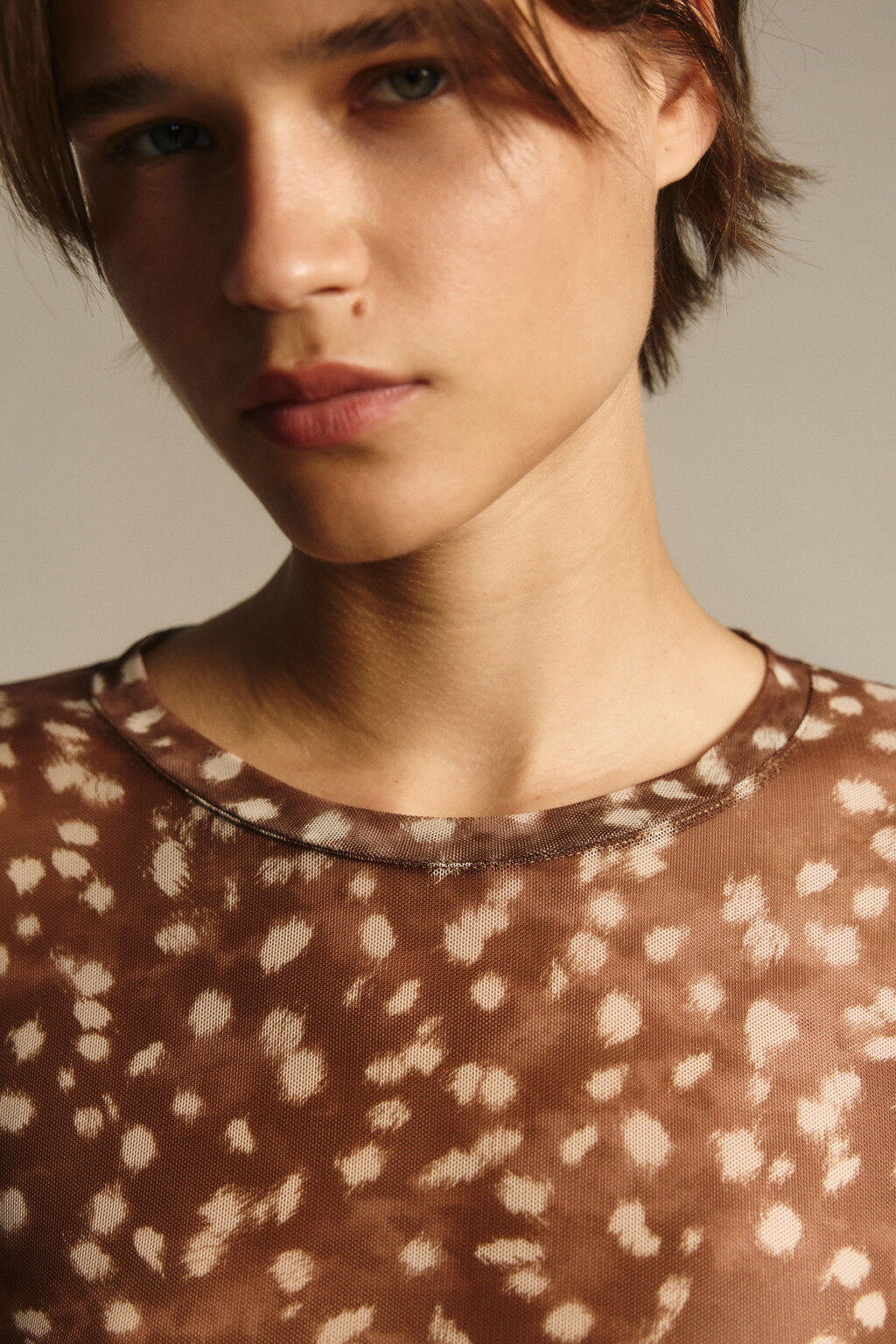 Лонгслив облегающий из сетки - цвет бежевый - 6