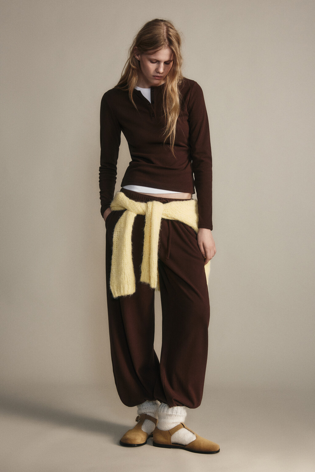 Лонгслив с застежкой на груди - цвет коричневый - 5