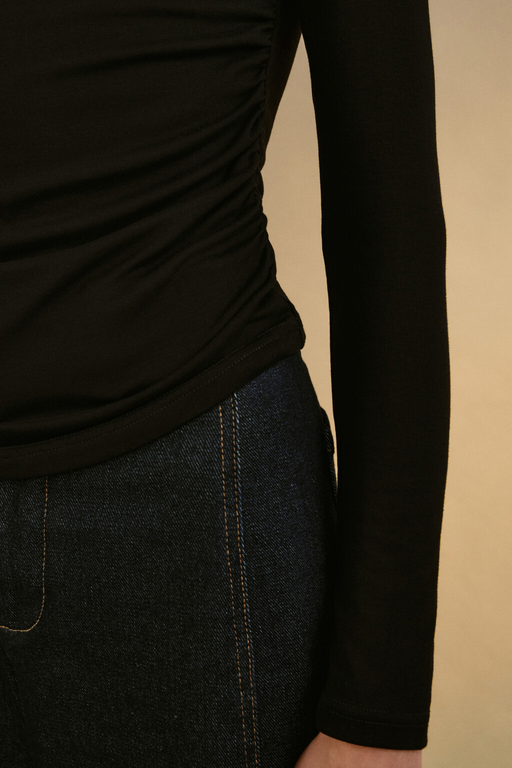 Лонгслив облегающий вискозный - цвет черный - 6