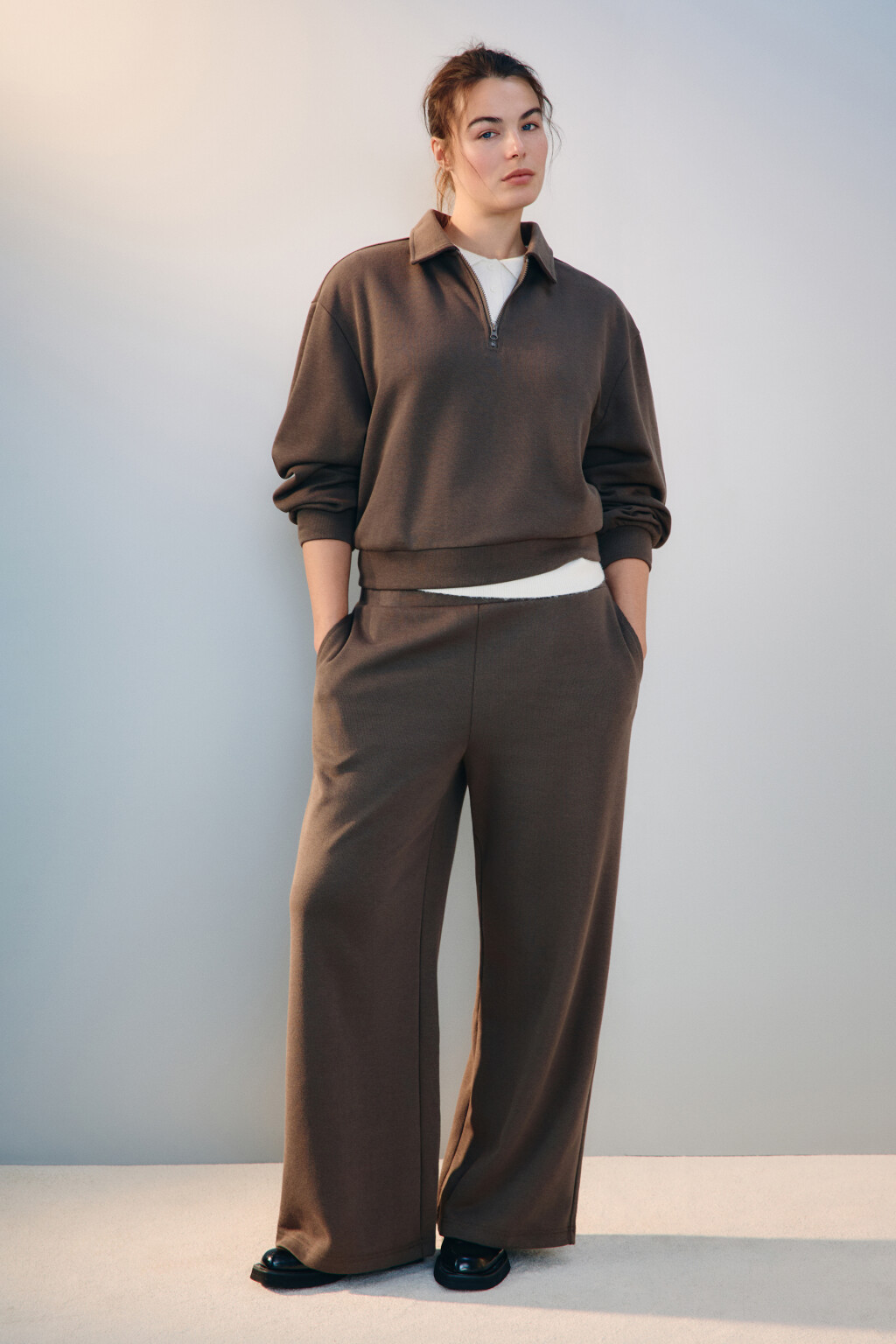 Свитшот с отложным воротником - цвет бежевый - 5