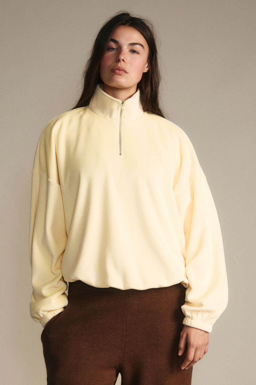 Толстовка на молнии вельветовая - цвет желтый - 3