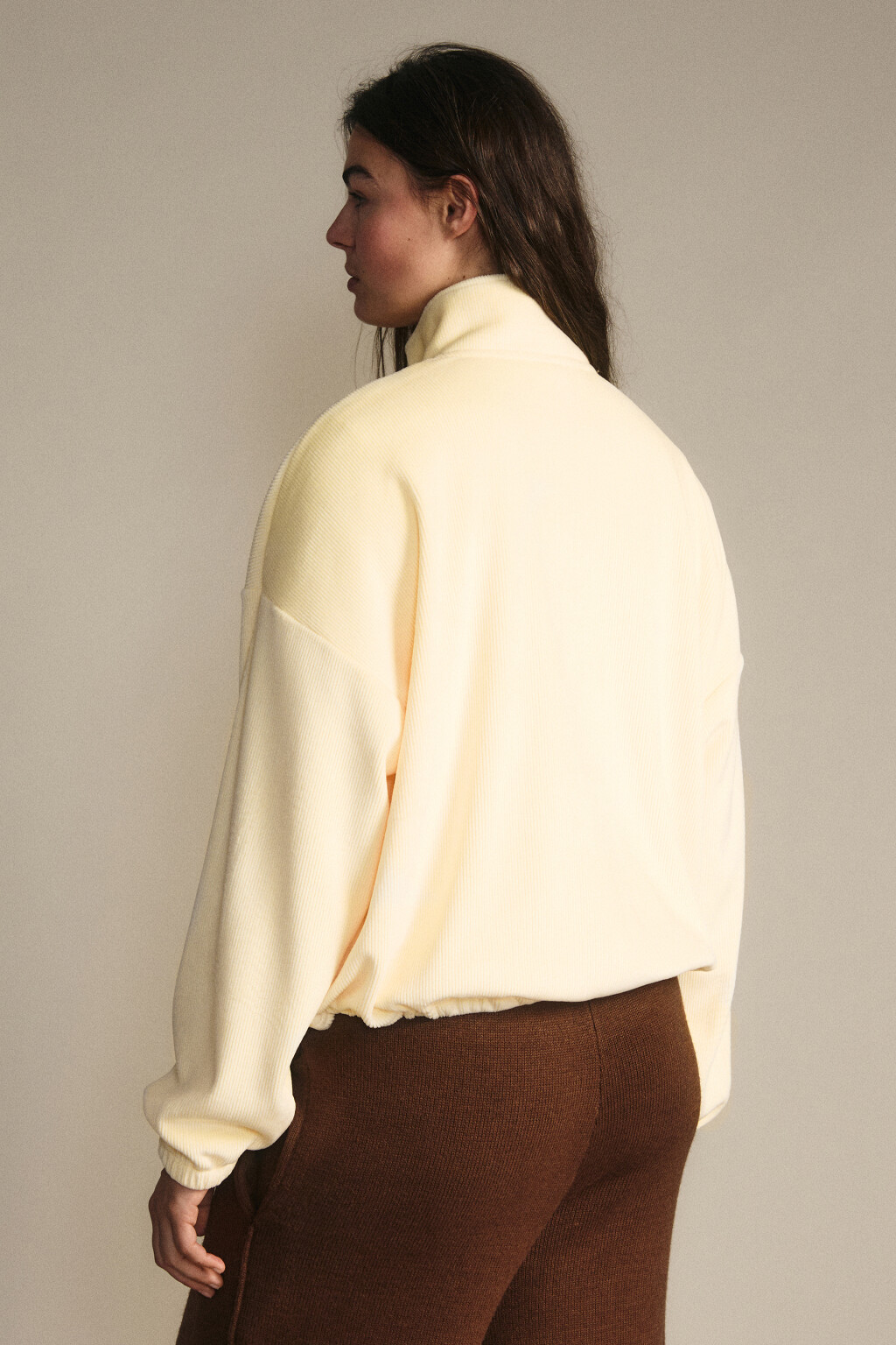 Толстовка на молнии вельветовая - цвет желтый - 4