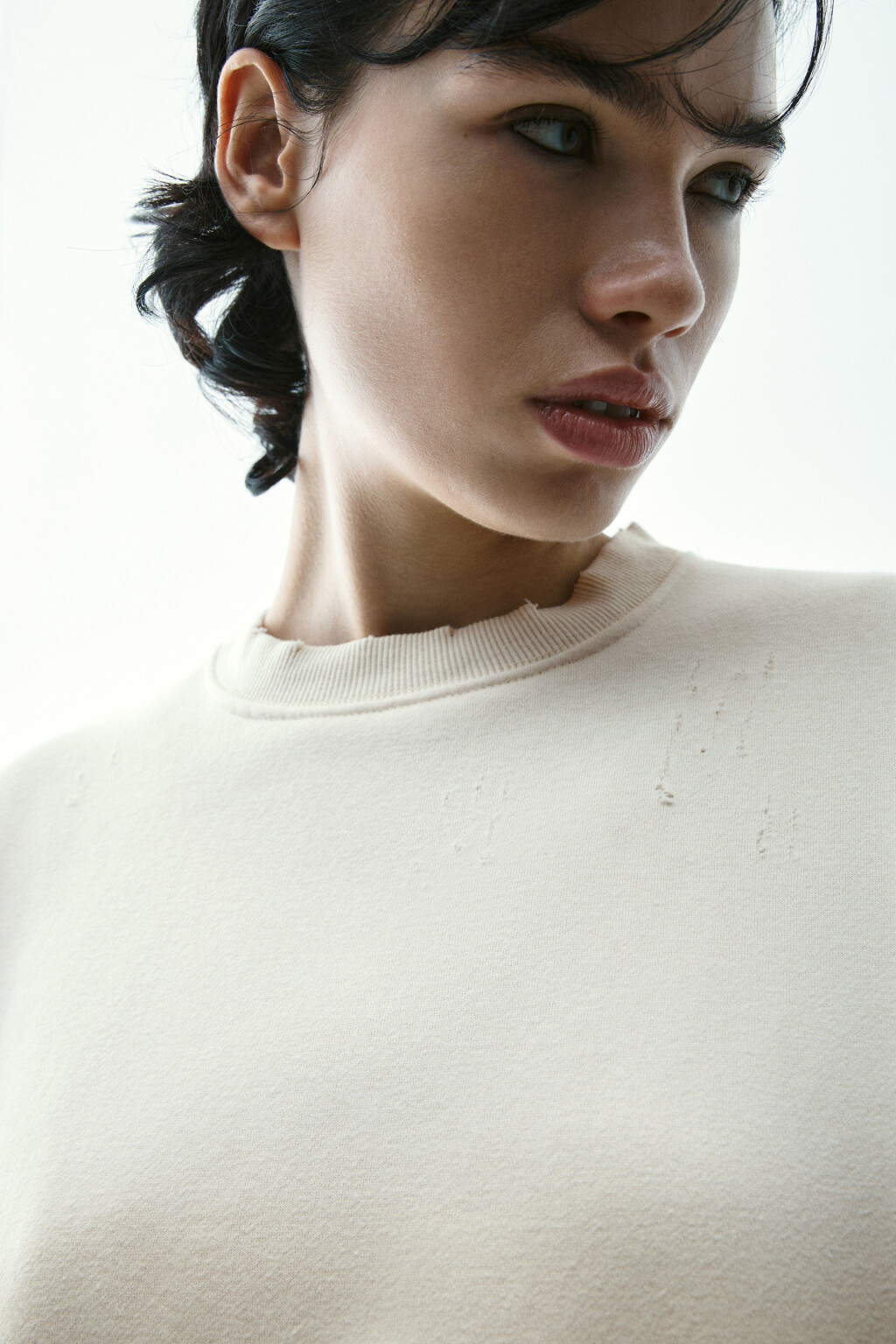 Свитшот рваный - цвет бежевый - 7