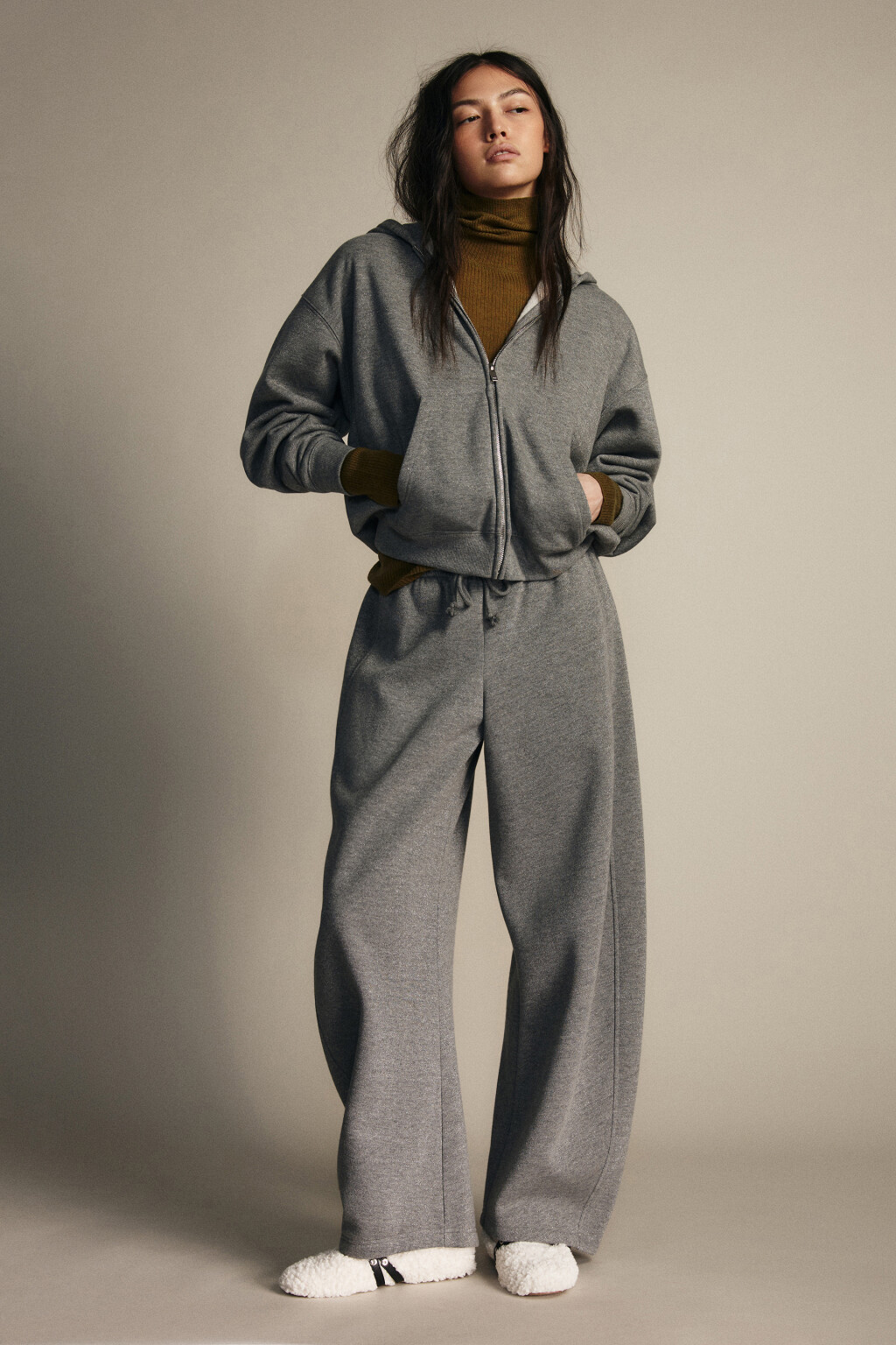 Худи-зипка утепленная с люрексом - цвет серый - 4