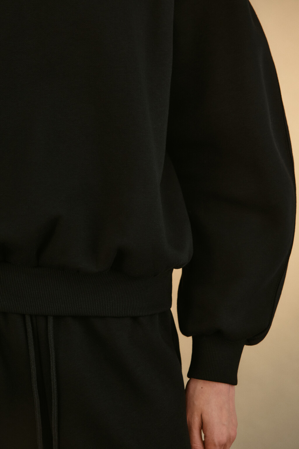 Свитшот из футера с начесом - цвет черный - 6