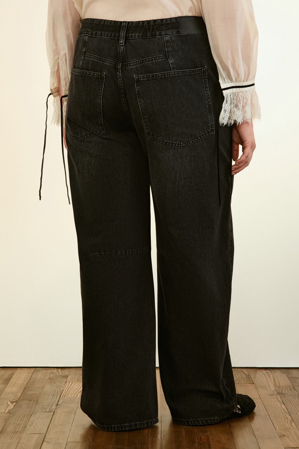 Джинсы barrrel fit со средней посадкой - цвет серый - 4