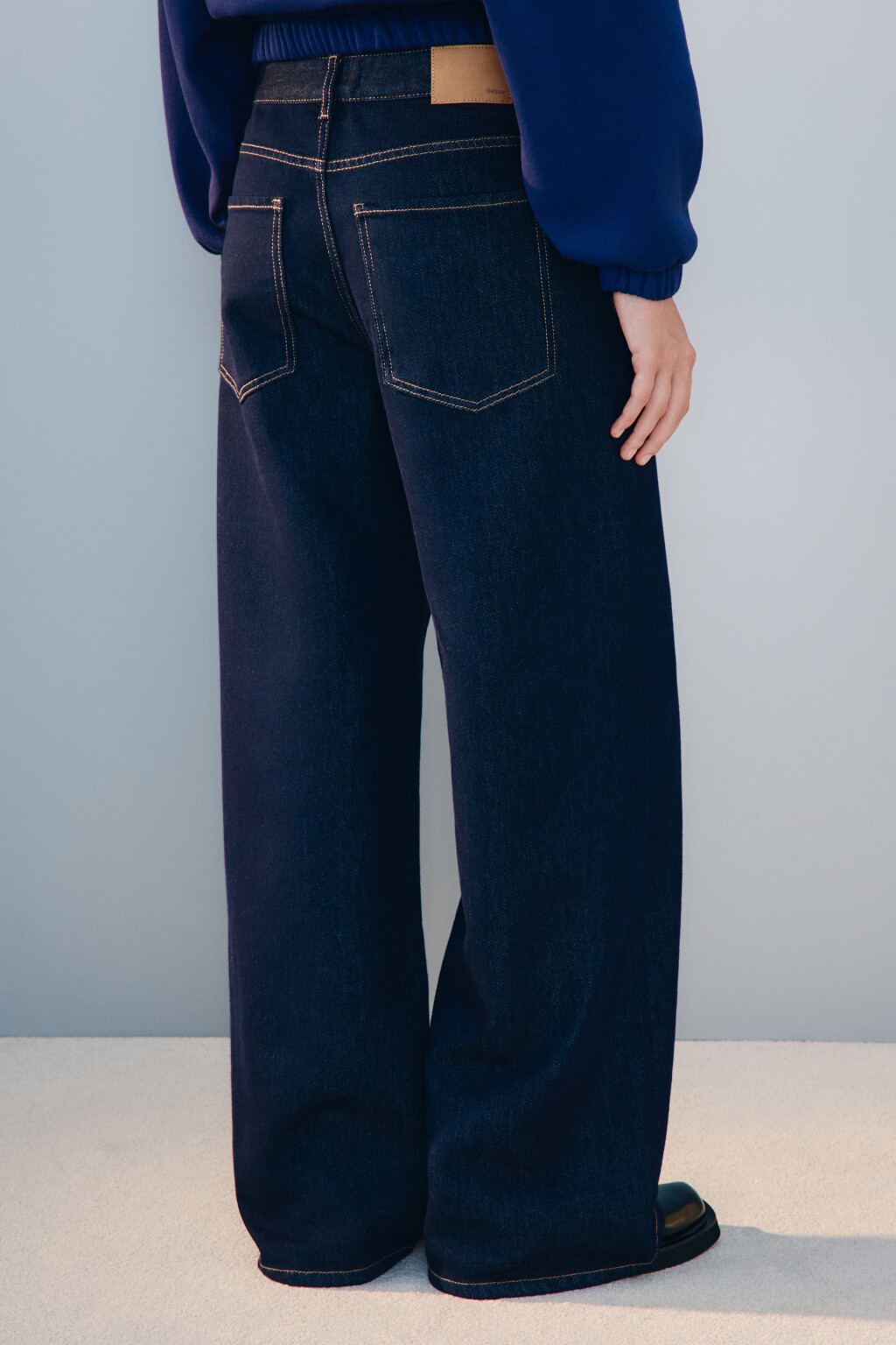 Джинсы baggy fit с асимметричным поясом - цвет синий - 3