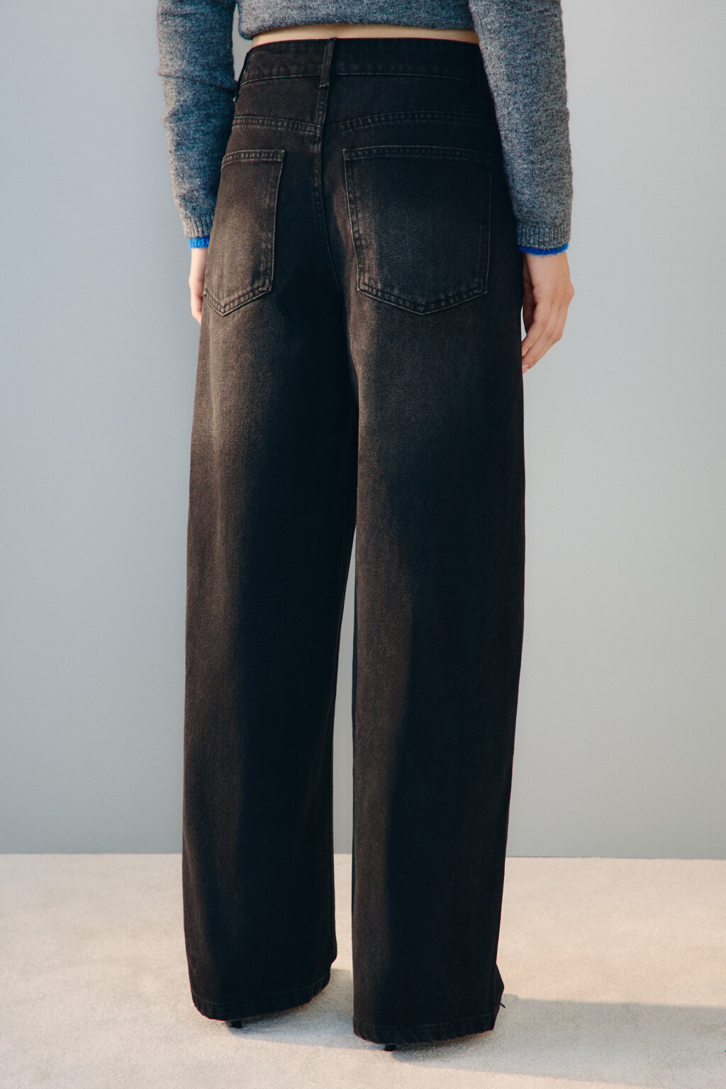 Джинсы baggy fit со средней посадкой - цвет серый - 4