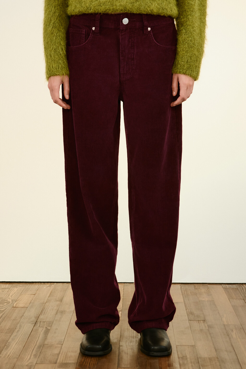 Джинсы прямые с вельветовой фактурой - цвет сливовый - 3