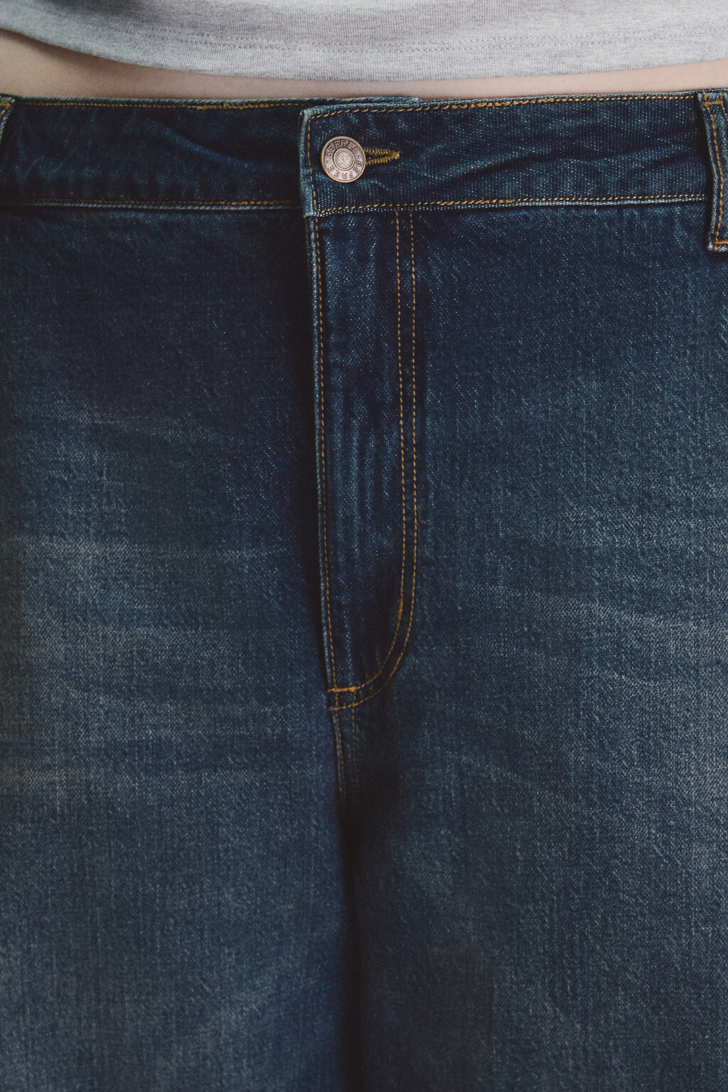 Джинсы straight fit с подворотами - цвет темный тинт - 5