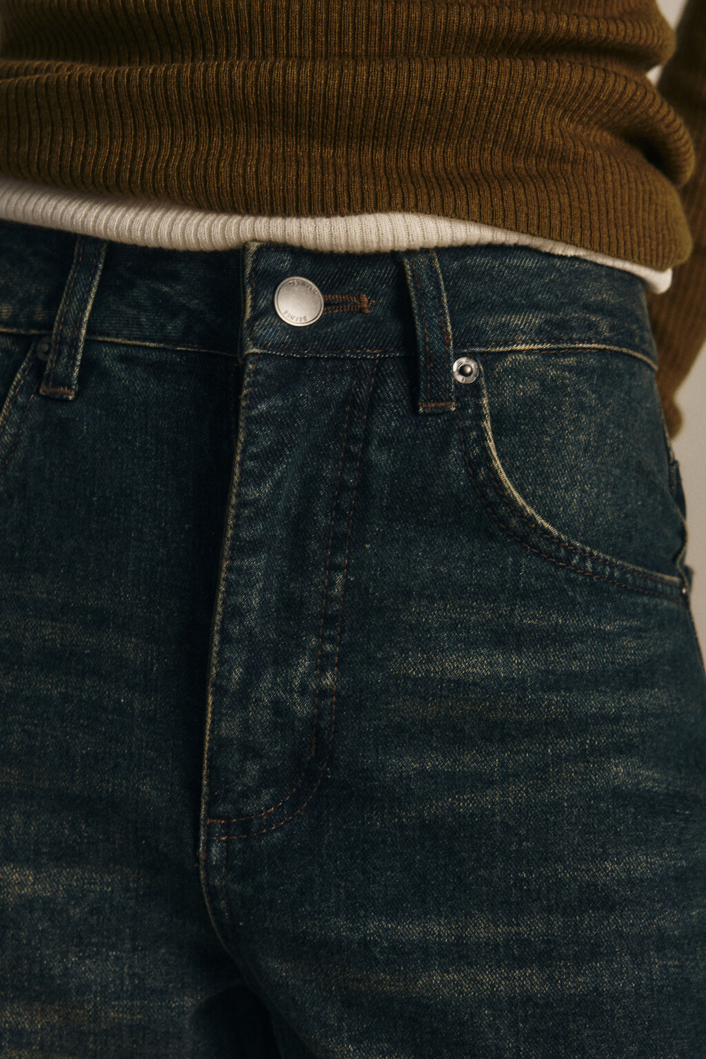 Джинсы широкие утепленные с начесом - цвет темный тинт - 5