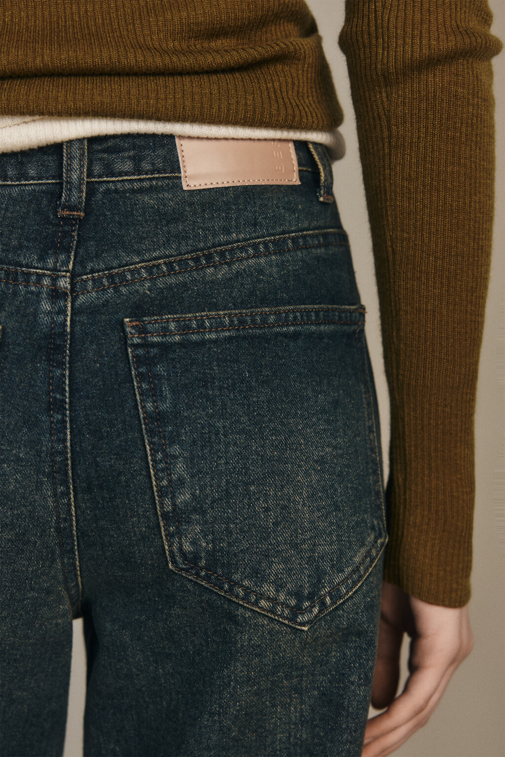 Джинсы широкие утепленные с начесом - цвет темный тинт - 6