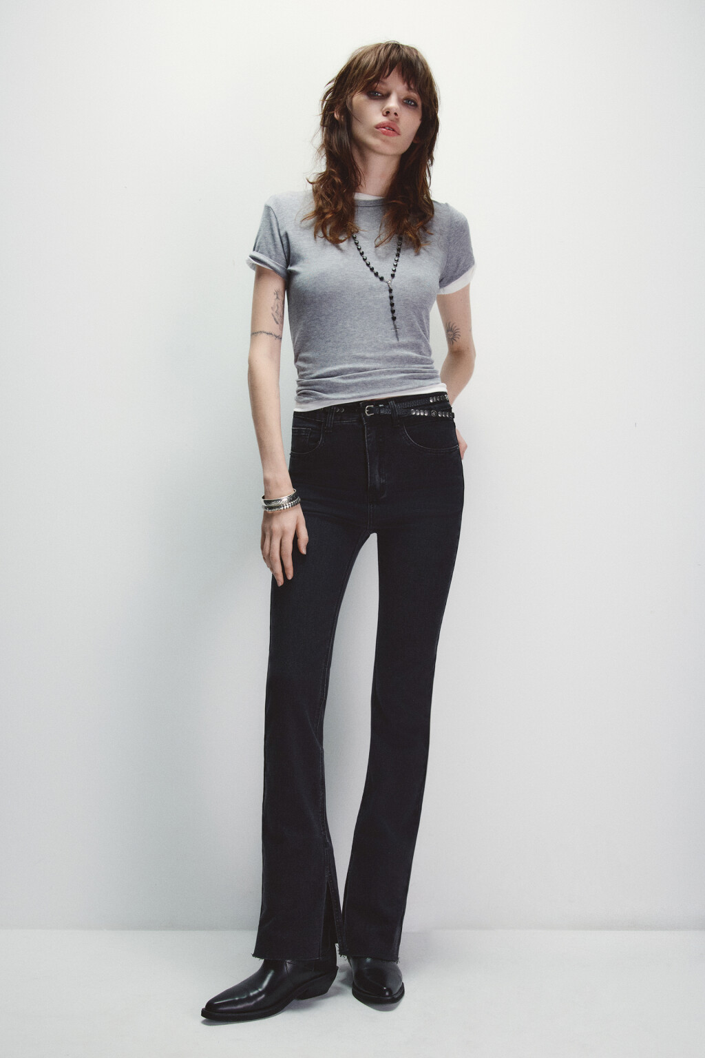 Джинсы клеш с открытыми срезами - цвет серый - 5