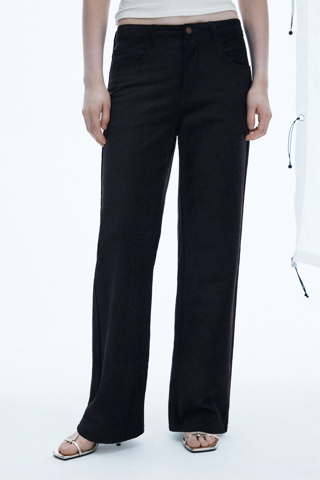 Джинсы прямые с бархатной фактурой - цвет коричневый - 2