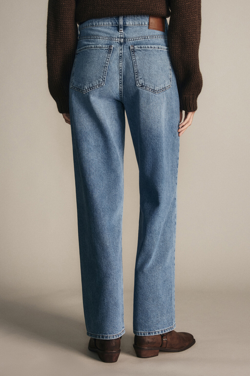 Джинсы прямые со средней посадкой - цвет голубой - 3