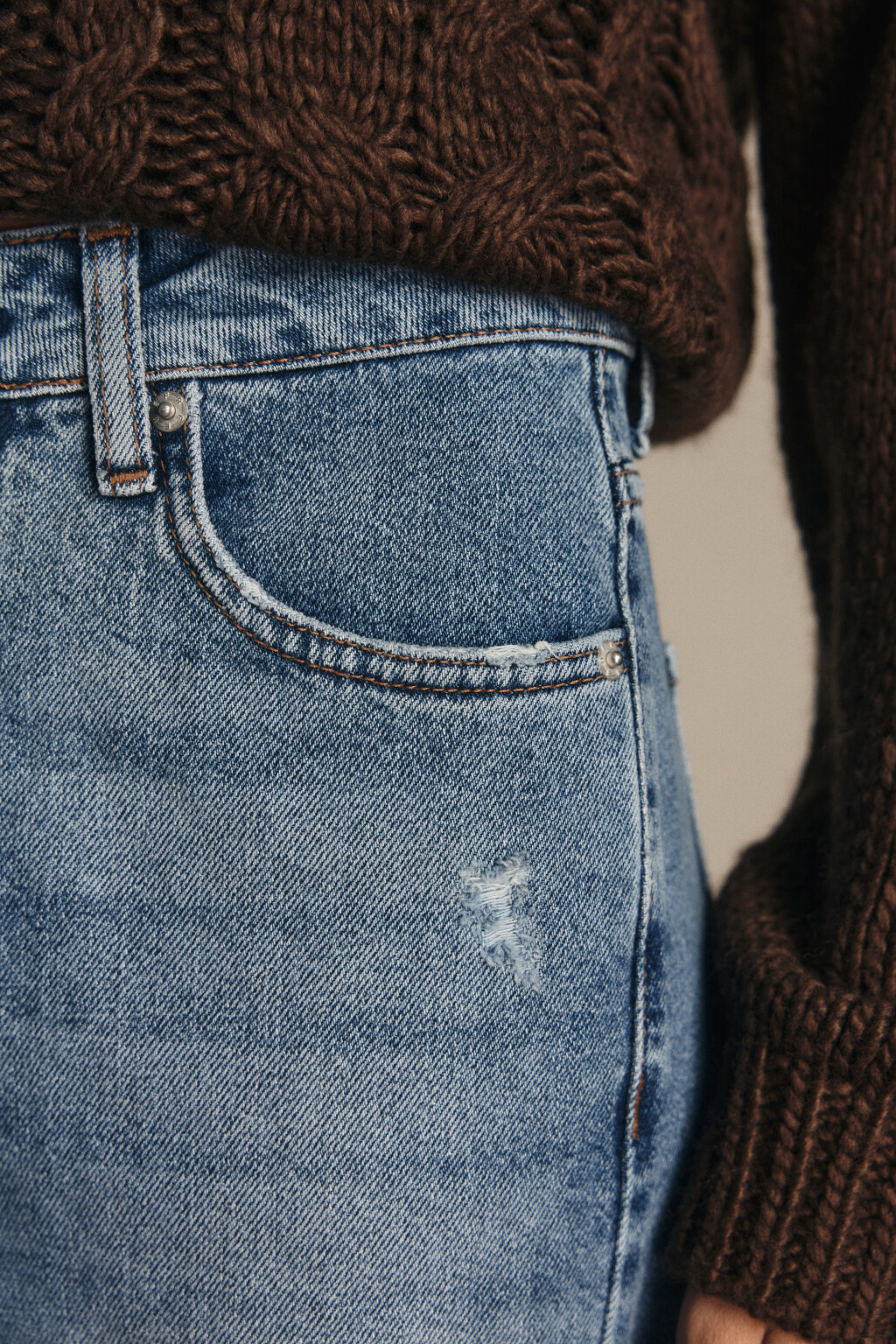 Джинсы прямые со средней посадкой - цвет голубой - 6