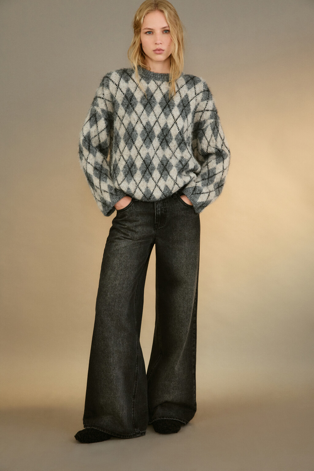 Джинсы широкие со средней посадкой - цвет черный - 1