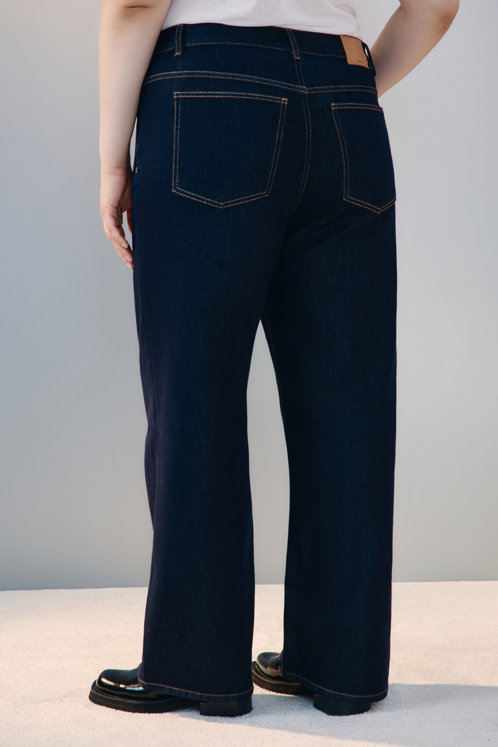 Джинсы прямые со средней посадкой - цвет синий - 3