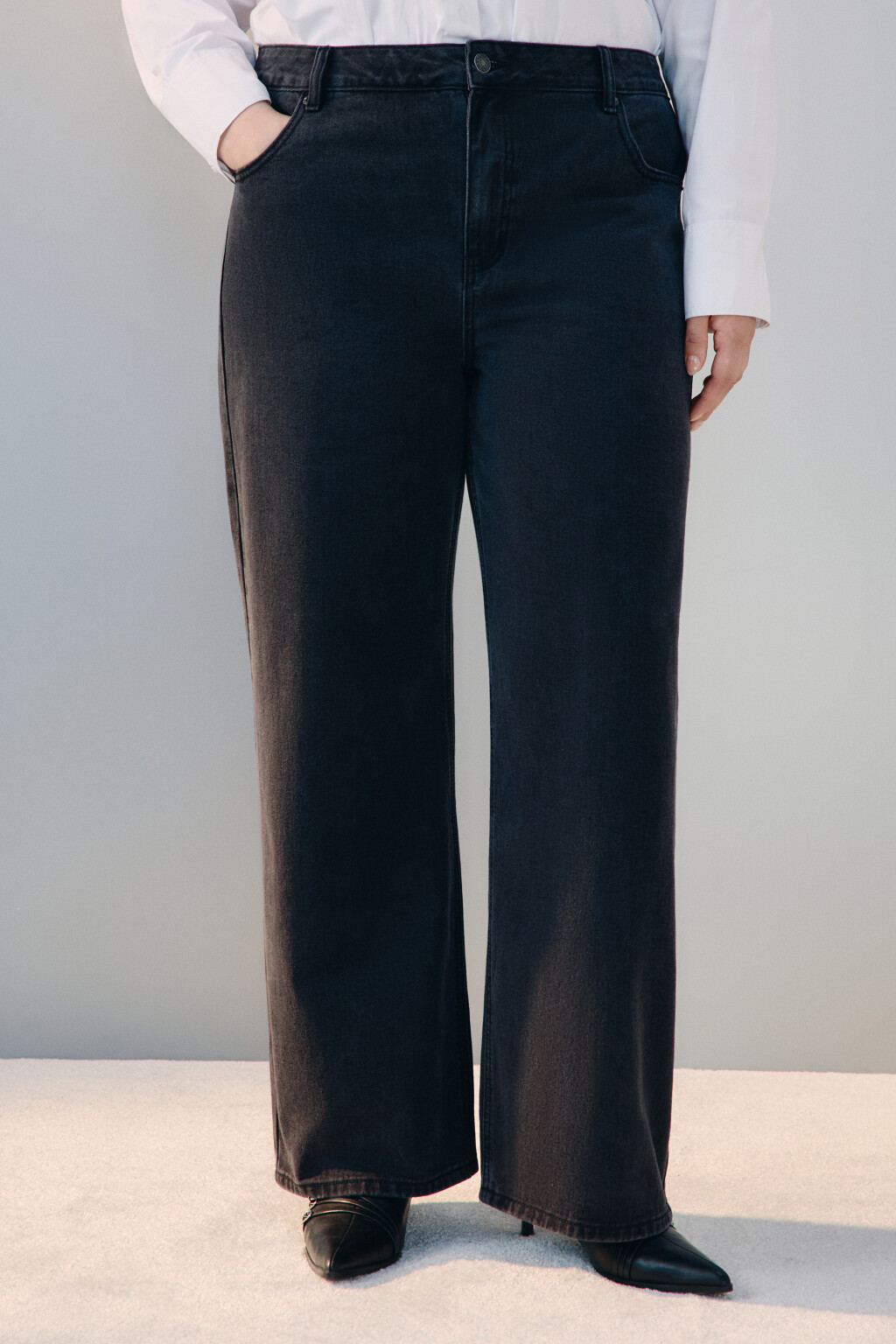 Джинсы прямые со средней посадкой - цвет черный - 2