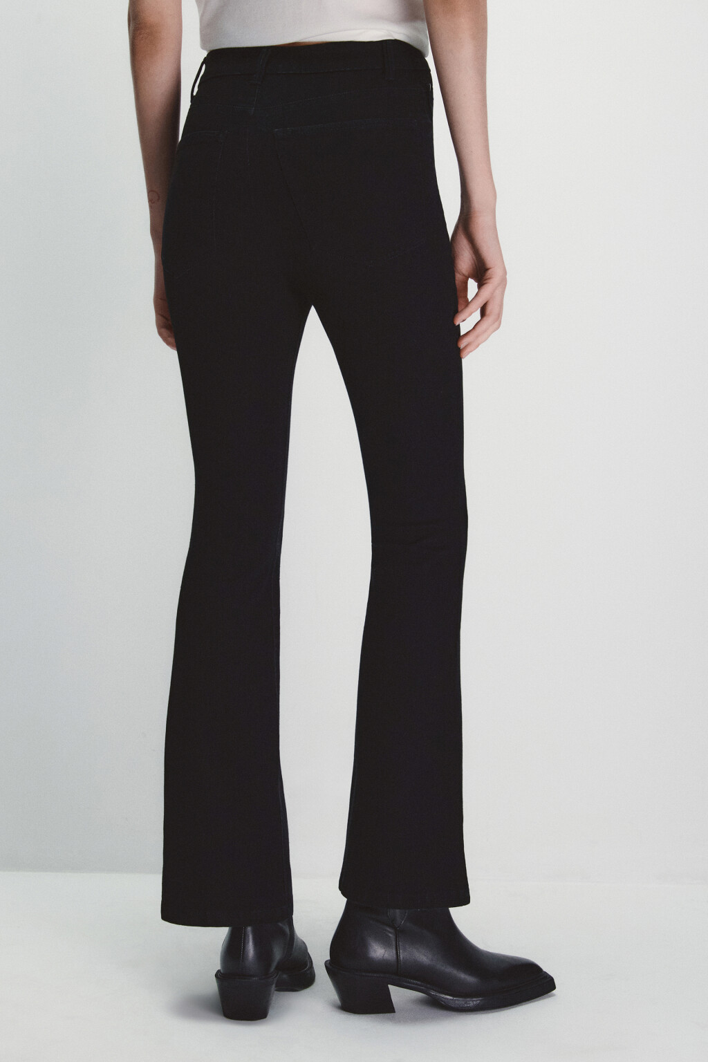 Джинсы клеш с высокой посадкой - цвет черный - 3