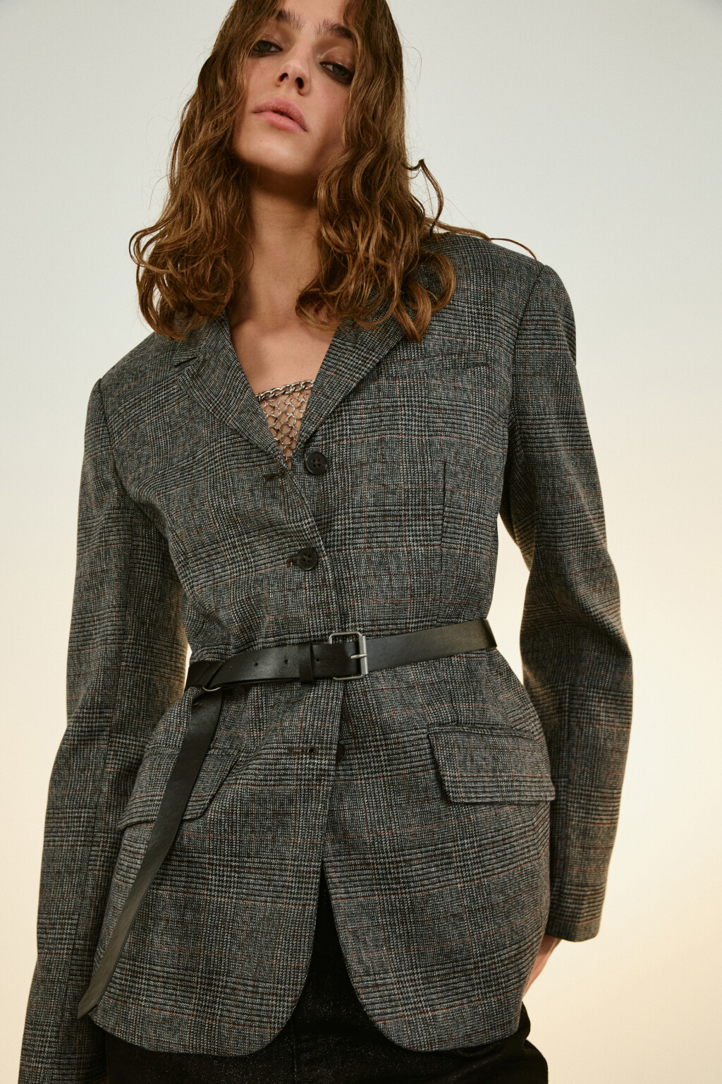 Жакет приталенный с ремнем - цвет серый - 1