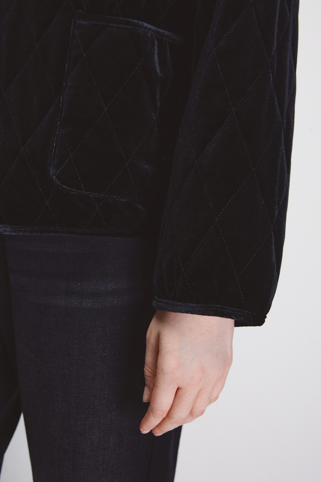 Жакет oversize бархатный - цвет черный - 7