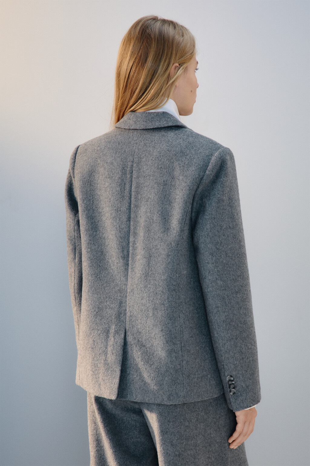 Пиджак из ткани с шерстью - цвет серый - 3
